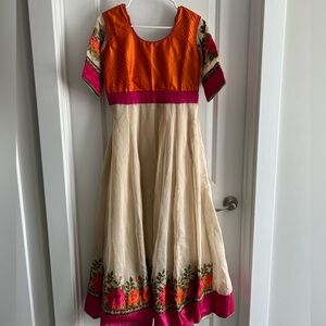 Beautiful embroidery designer Indian / Pakistani kurta